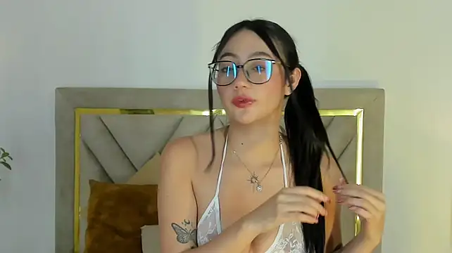 ravena_queen লাইভ XXX চ্যাট