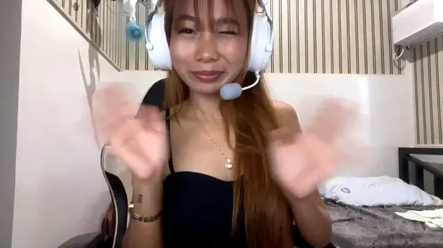 PiaSwida 라이브 XXX 채팅