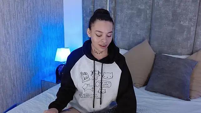 KatherineGomez's Live XXX Chat