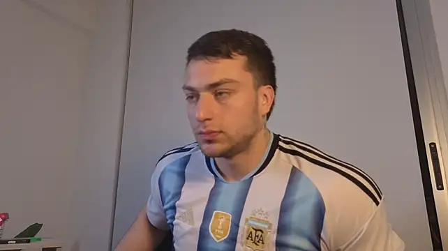 Benicio07 라이브 XXX 채팅