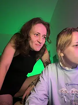 Živý XXX chat Dooubletroublee