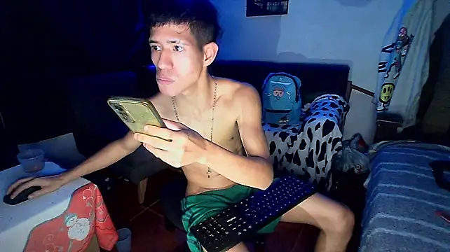 dareck_18 live XXX chat