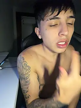 pabonsito Adlı Modelin Canlı XXX Sohbeti