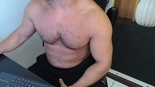 Chatroom XXX en direct de abeardguyone