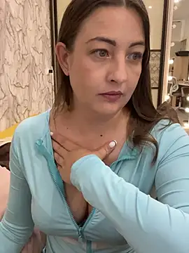 Chat +18 de AnnaBri ao vivo