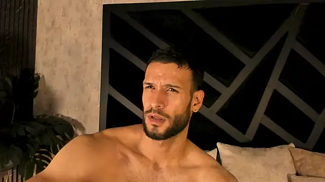 Jacob_Benelli Chat XXX in diretta