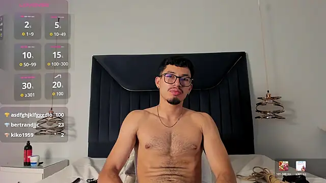 XXX chat uživo modela Jaxon_Carter