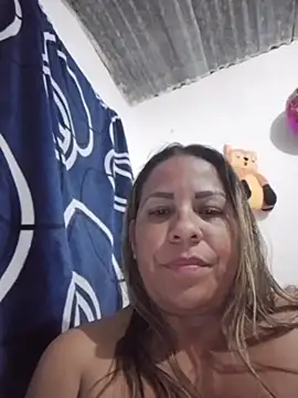 LaIndia1 live XXX chat