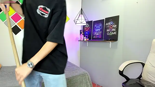 Živý XXX chat twinkboy_230