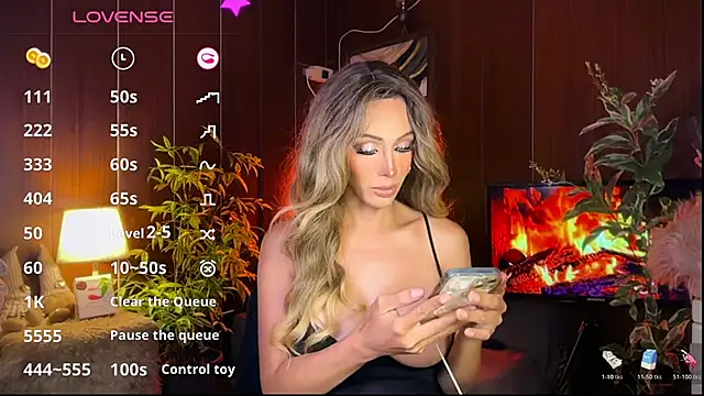 Miss-Victoria69 Adlı Modelin Canlı XXX Sohbeti