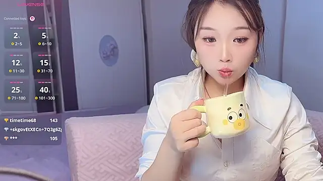 EE-01 Live XXX-Chat