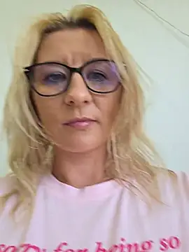 KaylinJan live XXX chat