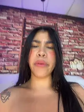 XXX chat uživo modela SmileyBabeXXX