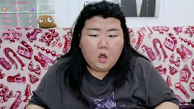 Nadine_asianのライブXXXチャット