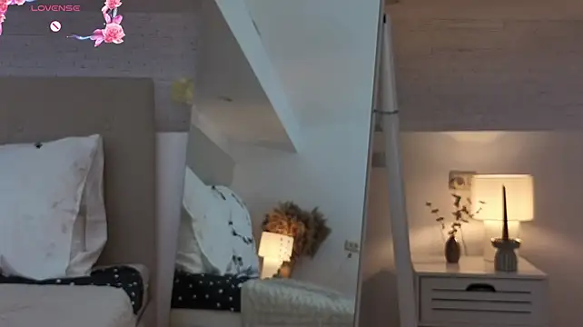 Chat XXX en directo de L1ittle_kitty_