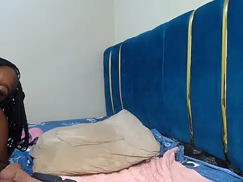 prettty_kemmy Adlı Modelin Canlı XXX Sohbeti