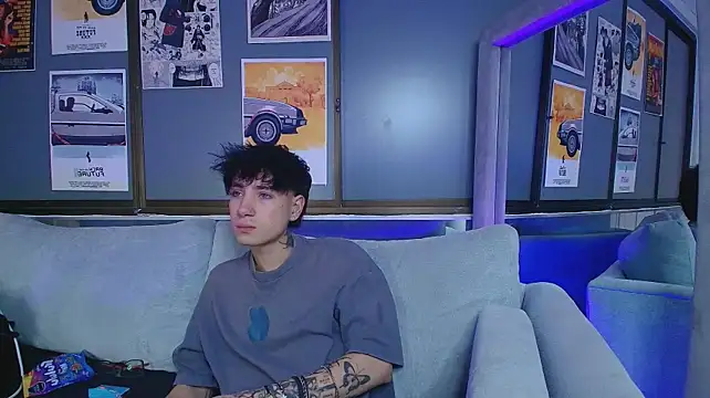 BLAKE___01 即時 XXX 聊天