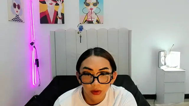 MirandaSterling XXX чат на живо