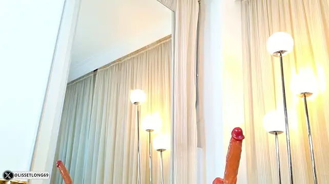 lissetlong69 Live XXX Chat