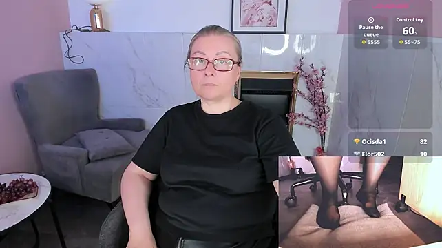 צ'אט XXX בשידור חי של Alexandra_Kind