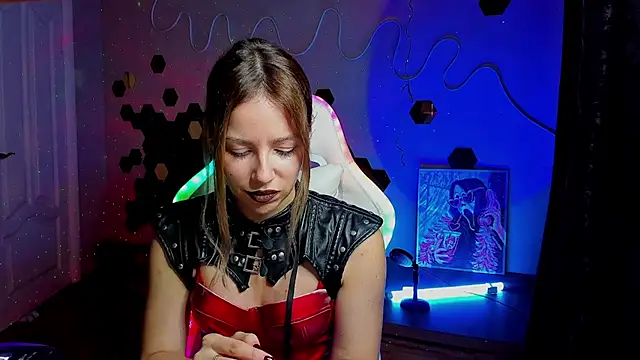 צ'אט XXX בשידור חי של mistress_annaa