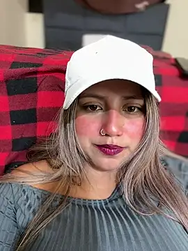 -Adrilux- Chat XXX in diretta