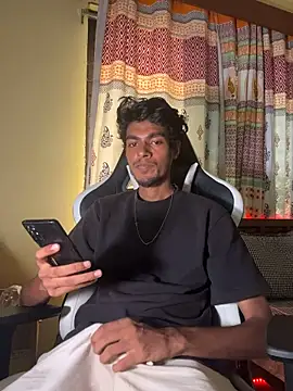Živý XXX chat GunSlay