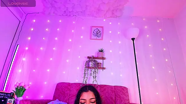 Sara_Jhonson Chat XXX in diretta