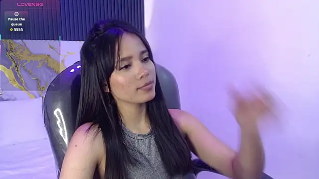 Chat +18 de Ivonne_Latina ao vivo