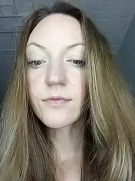 KattyLuuu live XXX chat