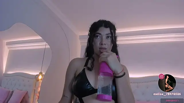 Chat +18 de emilly_duque ao vivo