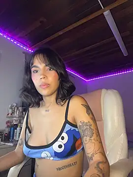 Chat +18 de Vanya_Scott ao vivo