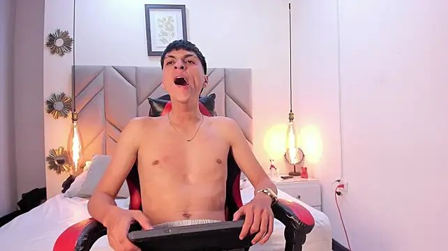 LeoDrake_n Live XXX chat