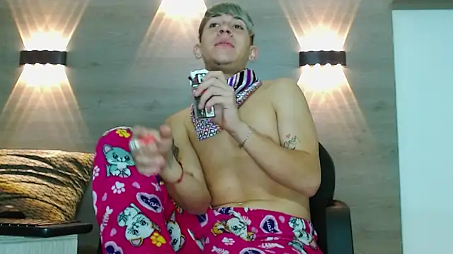 Gaeliitto live XXX chat