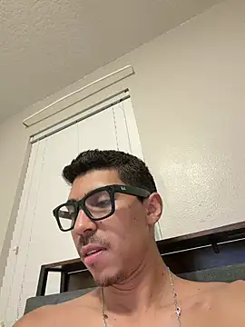 XXX chat uživo modela WavyAlloy30