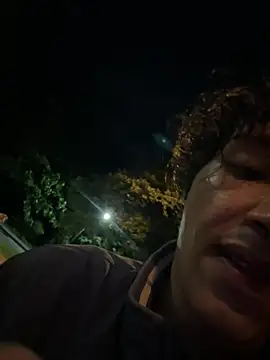 TonnyBottom Live XXX-chat