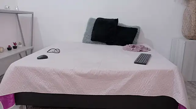 Thiago_16 élő XXX-chatje