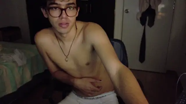 matteo_XL Adlı Modelin Canlı XXX Sohbeti