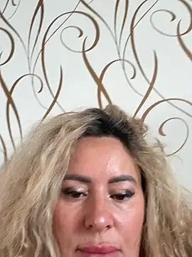 Chat +18 de Tania201243 ao vivo