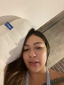 Latina_vanessa 现场XXX聊天