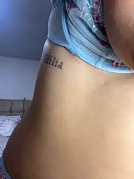 miacarrot লাইভ XXX চ্যাট