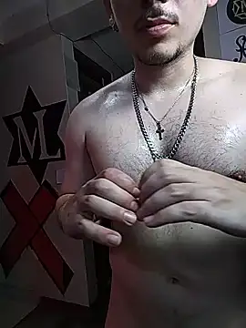 Xhurroo's Live XXX Chat