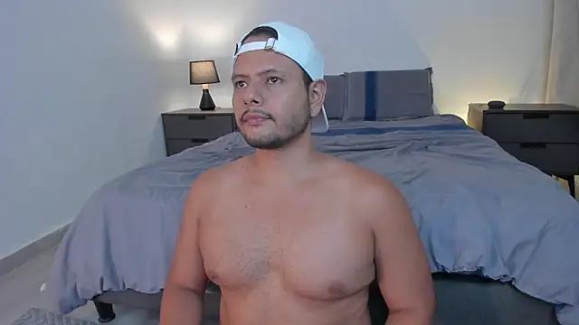 Nate_Ocean live XXX chat