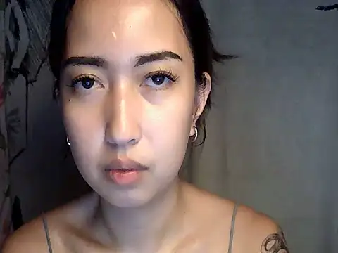 دردشة XXnaughty_08XX الجنسية المباشرة