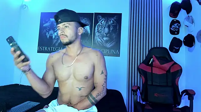 Dackson77 Chat XXX live