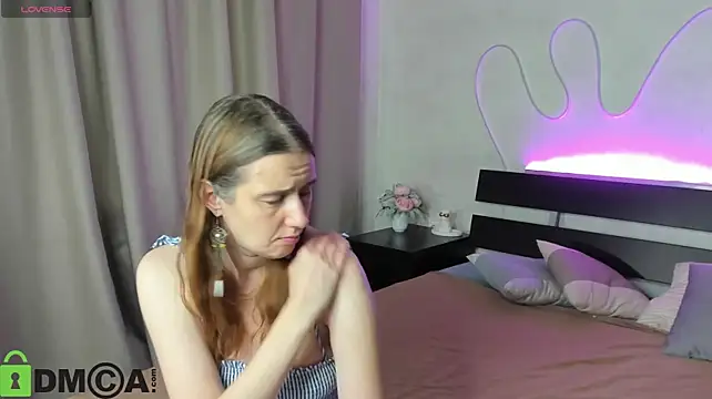 Kathrine-Meyer's Live XXX Chat