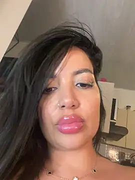 צ'אט XXX בשידור חי של Serafina_del_Mar__