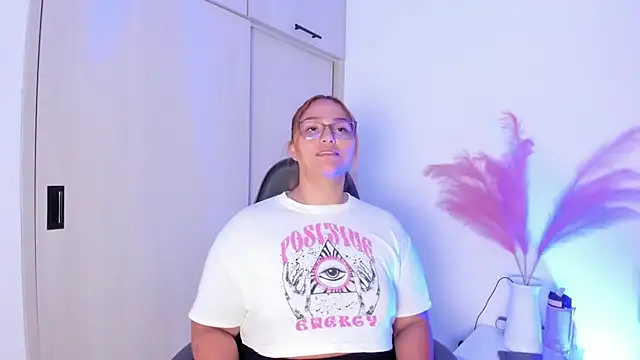 دردشة LeahxBarker الجنسية المباشرة