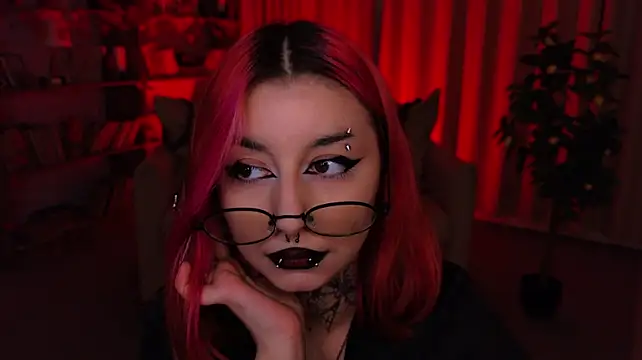 دردشة Mistress__Marcelline الجنسية المباشرة