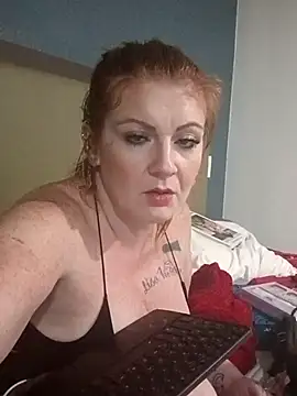 nakedgarbageperson's Live XXX Chat